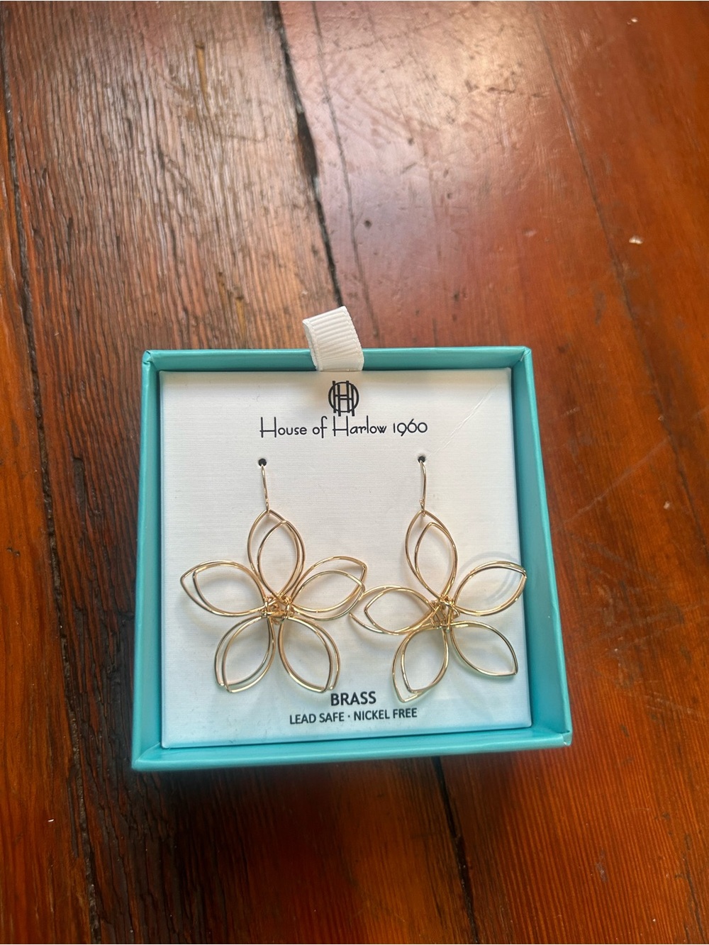 House of Harlow 1960 Gold Tone Wire Flower Dangle Drop Earrings